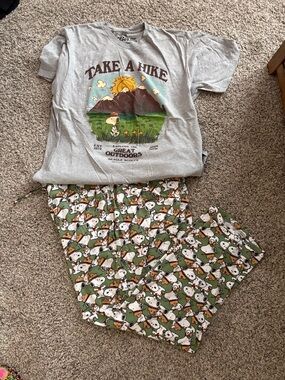 Peanuts Gray 'Take A Hike' Tee with Green Snoopy Print Pajama Pants